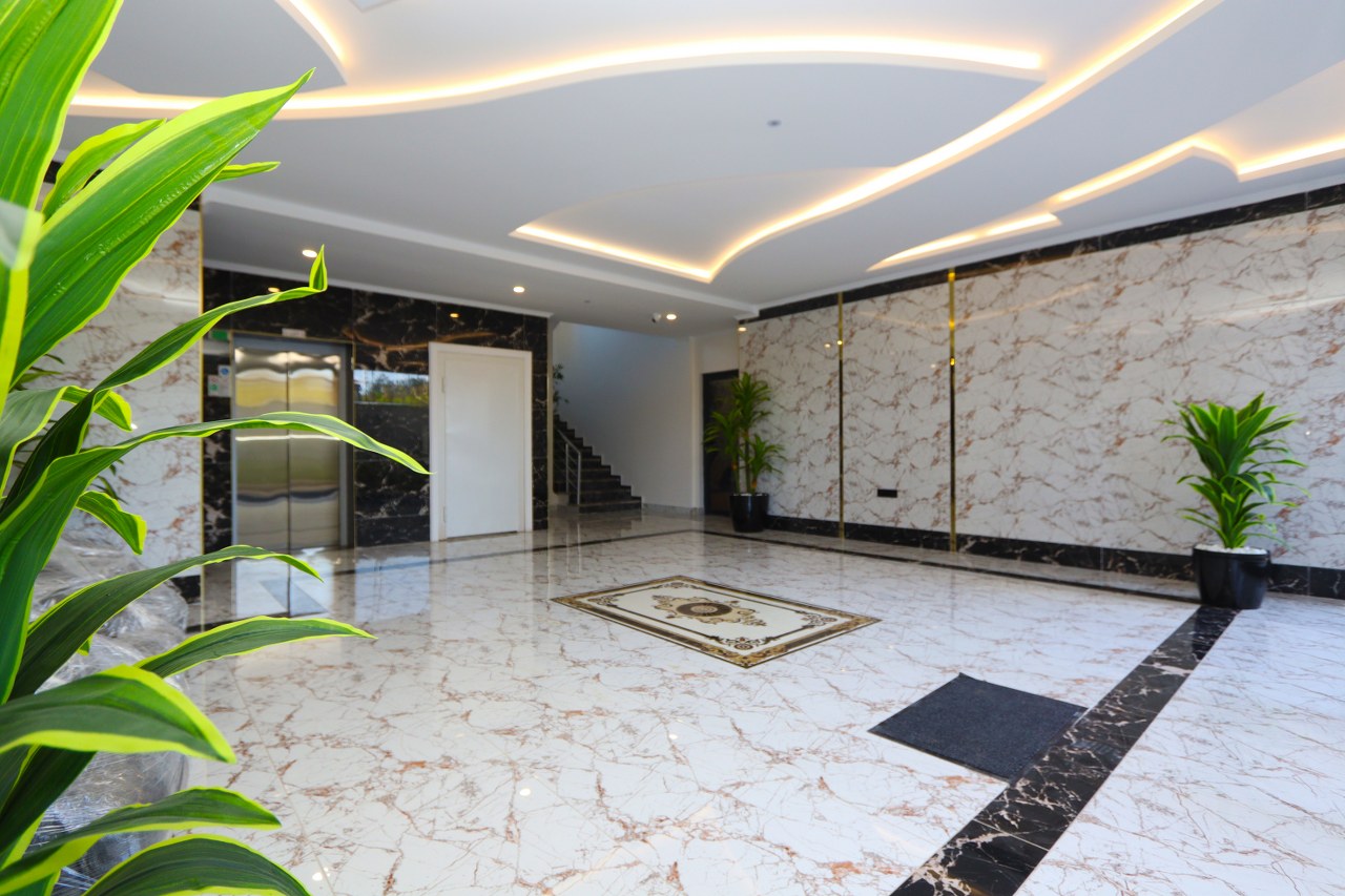 1+1 Luxury flat in a fully functional site in Mahmutlar